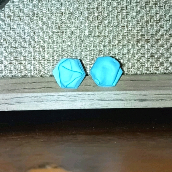 Tiffany Blue Studs - Picture 2 of 2